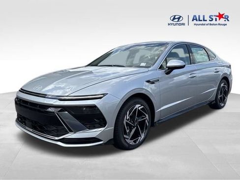 Used 2025 Hyundai Sonata SEL FWD image 1