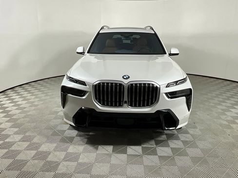 Used 2023 BMW X7 xDrive40i w/ Executive Package image 7