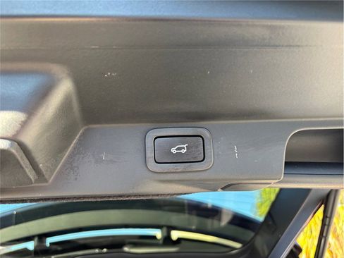 Used 2019 Land Rover Range Rover Sport HSE AWD/4WD image 53