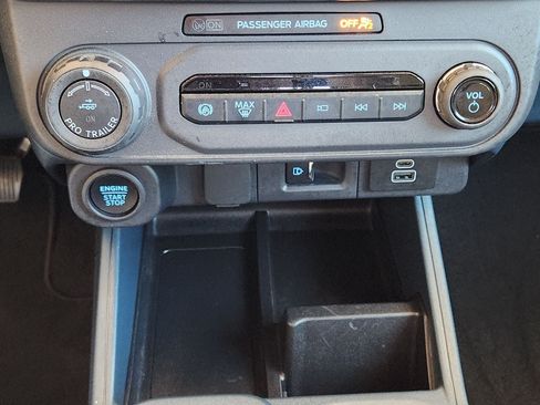 Used 2026 Ford Maverick Lariat w/ 4K Tow Package AWD/4WD image 18