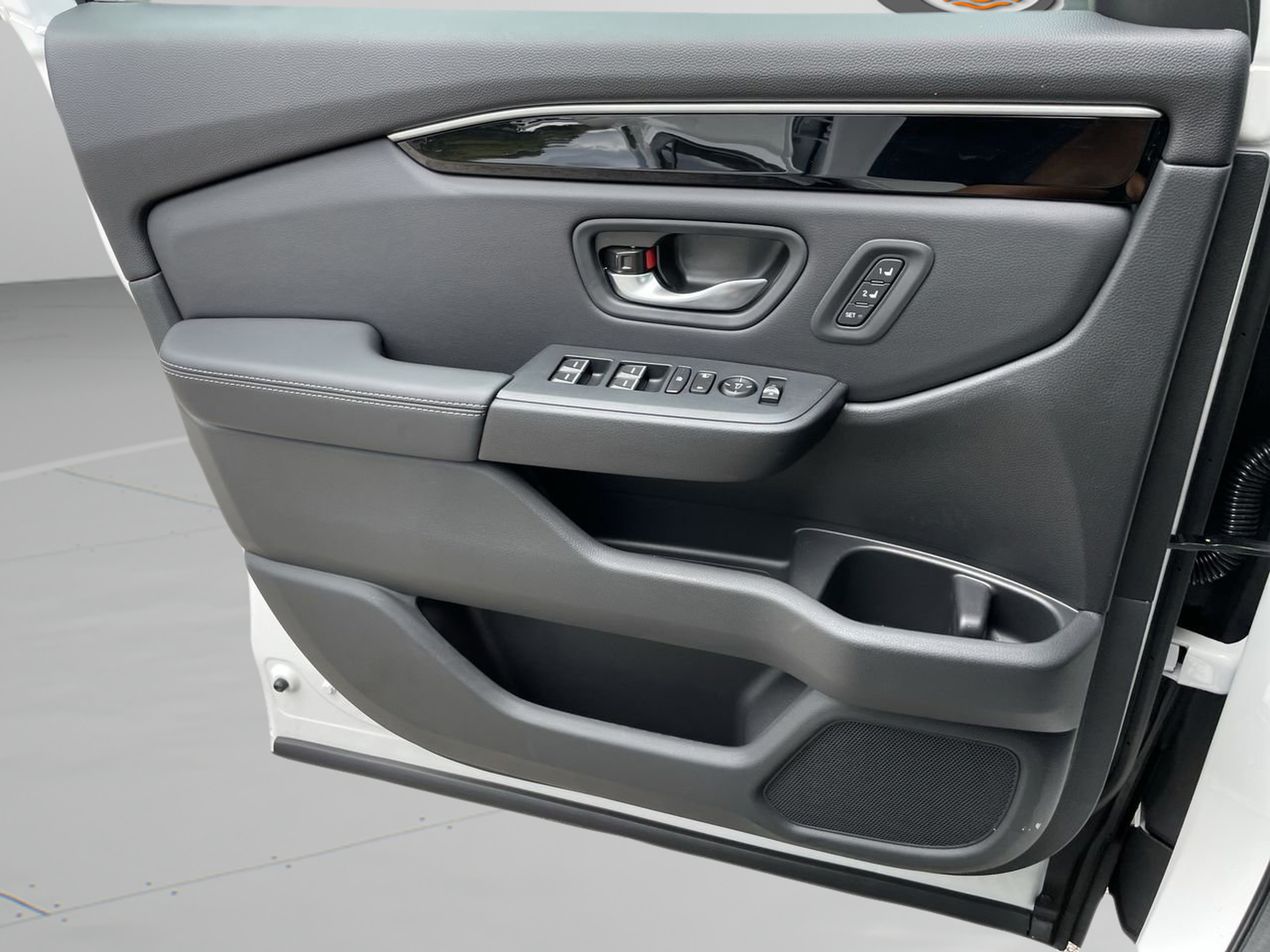 Used 2025 Honda Pilot EX-L image 29