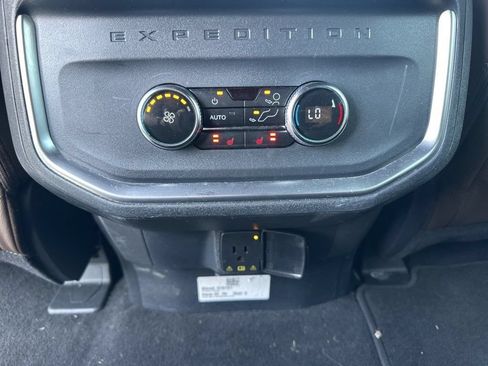 Used 2025 Ford Expedition Max King Ranch AWD/4WD image 37