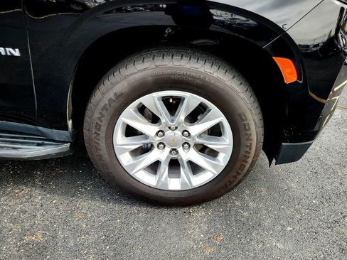 Used 2021 Chevrolet Suburban Premier image 9