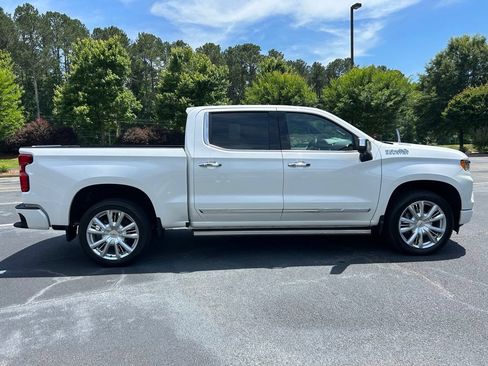 Used 2024 Chevrolet Silverado 1500 High Country AWD/4WD image 29
