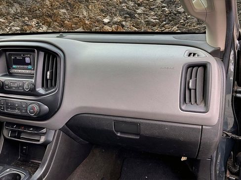 Used 2015 Chevrolet Colorado W/T image 10