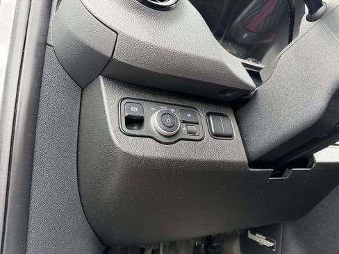 Used 2020 Mercedes-Benz Sprinter 2500 image 25