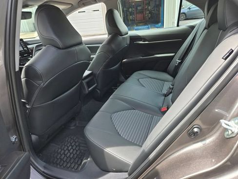 Used 2023 Toyota Camry SE FWD image 16