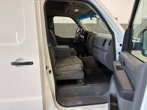 Used 2013 Nissan NV 2500 SV w/ Technology Pkg RWD image 13