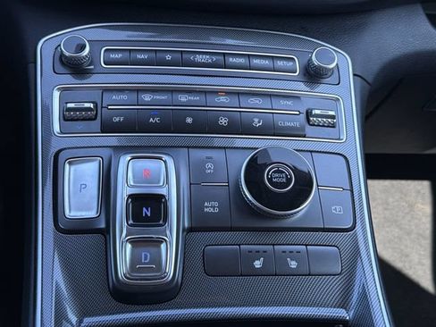 Used 2023 Hyundai Santa Fe SEL FWD image 17