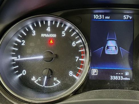 Used 2020 Nissan Rogue SV image 12