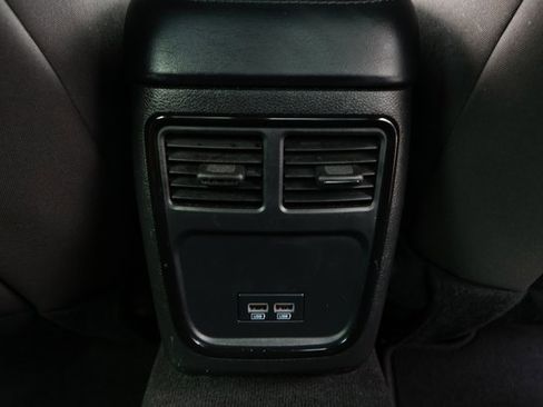 Used 2022 Dodge Charger SXT w/ Driver Convenience Group image 28