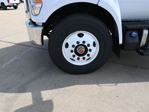 New 2026 Ford F650 2WD SuperCab Super Duty image 14