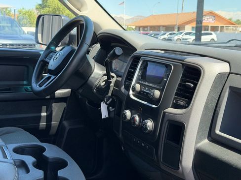 Used 2014 RAM 2500 Tradesman w/ Chrome Appearance Group RWD image 27