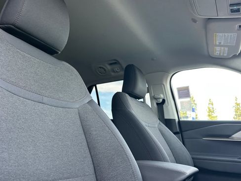 Certified 2025 Ford Explorer Active image 19