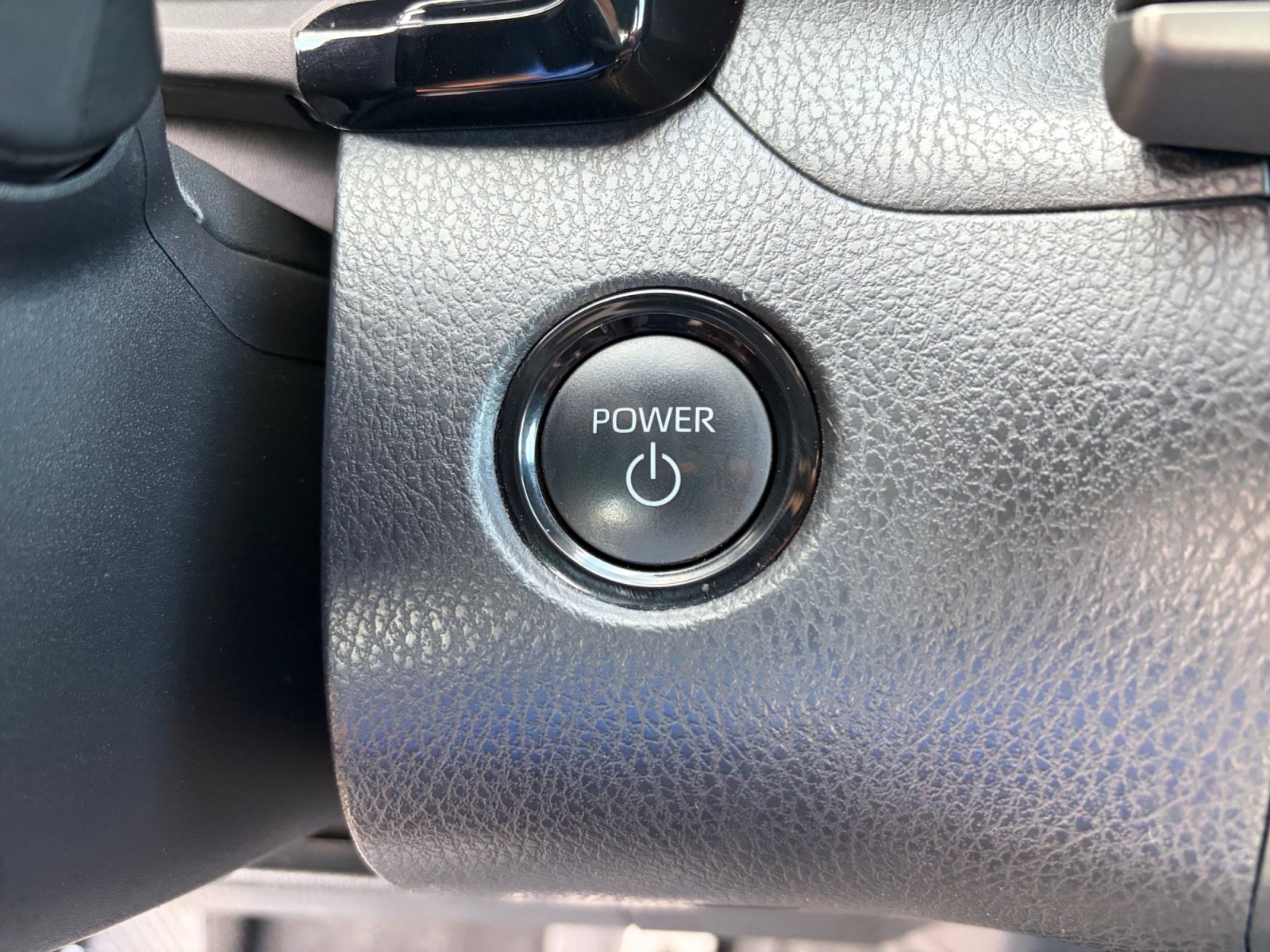 Used 2025 Toyota Camry SE FWD image 20