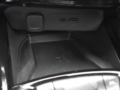 Used 2025 Chevrolet Trax RS w/ Sunroof Package image 21