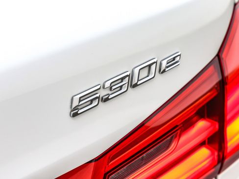 Used 2018 BMW 530e image 9