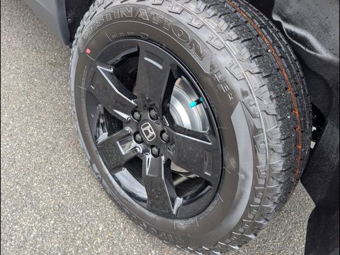 New 2026 Honda Ridgeline Black Edition image 15