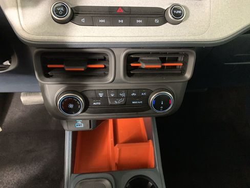 Used 2023 Ford Maverick XLT image 23