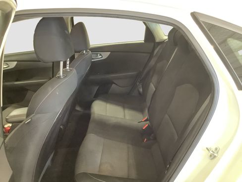Used 2022 Kia Forte LXS FWD image 11