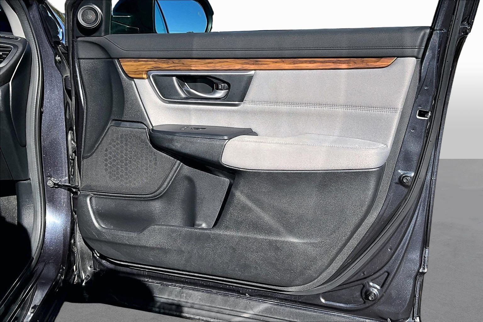 Used 2017 Honda CR-V EX image 18