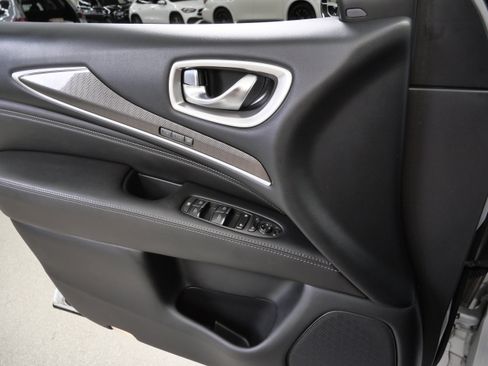 Used 2018 INFINITI QX60 FWD w/ Premium Plus Package image 32