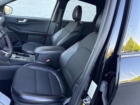 Used 2023 Ford Escape ST-Line AWD/4WD image 18
