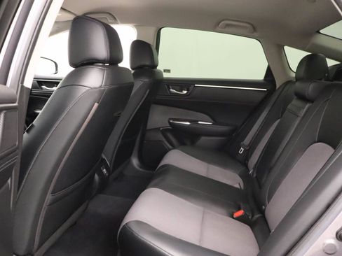 Used 2018 Honda Clarity Plug-In Hybrid image 16