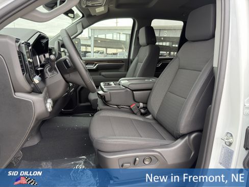 New 2026 GMC Sierra 3500 SLE w/ SLE Convenience Package image 15