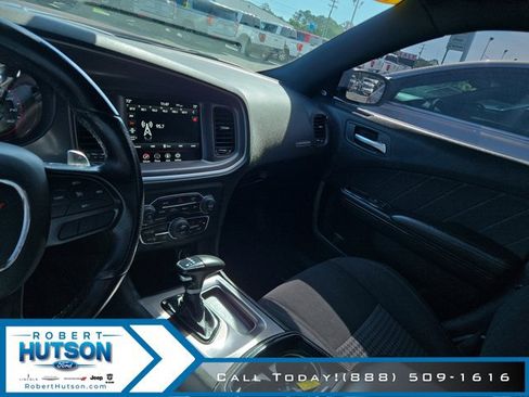 Used 2022 Dodge Charger R/T w/ Blacktop Package RWD image 17