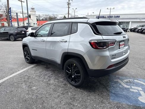 New 2026 Jeep Compass Latitude AWD/4WD image 16