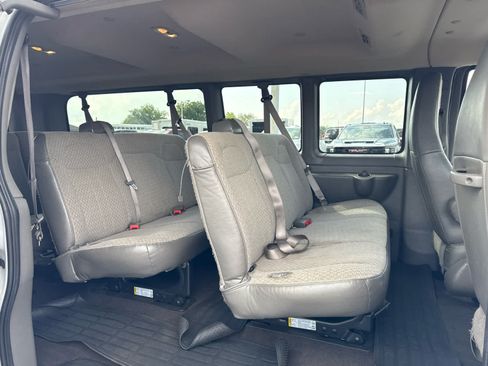 Certified 2024 Chevrolet Express 3500 LT w/ LT Preferred Equipment Group RWD image 20