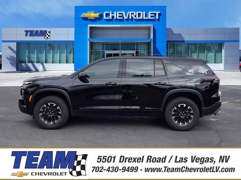 New 2026 Chevrolet Traverse Z71 w/ Enhanced Driving Package AWD/4WD image 1