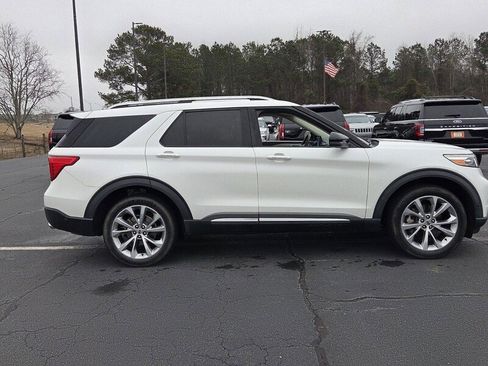 Used 2021 Ford Explorer Platinum w/ Equipment Group 601A image 15
