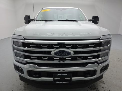 Used 2024 Ford F250 Lariat image 4
