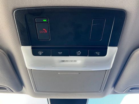 Used 2025 Nissan Altima 2.5 SV FWD image 19