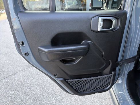 Used 2024 Jeep Wrangler Unlimited Rubicon 4xe AWD/4WD image 20
