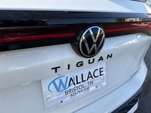 New 2026 Volkswagen Tiguan SE R-Line AWD/4WD image 6