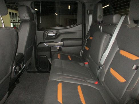 Certified 2022 GMC Sierra 1500 AT4 w/ AT4 Premium Package AWD/4WD image 20