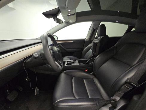 Used 2024 Tesla Model Y Long Range image 4