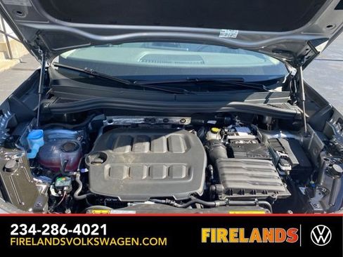 New 2025 Volkswagen Tiguan SE image 65