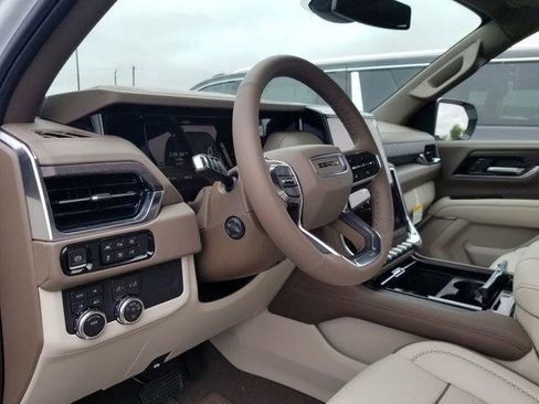 New 2026 GMC Yukon XL Denali w/ Sun & Power Step Package AWD/4WD image 8