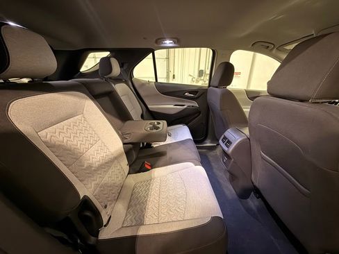 Used 2024 Chevrolet Equinox LS w/ LS Convenience Package image 30