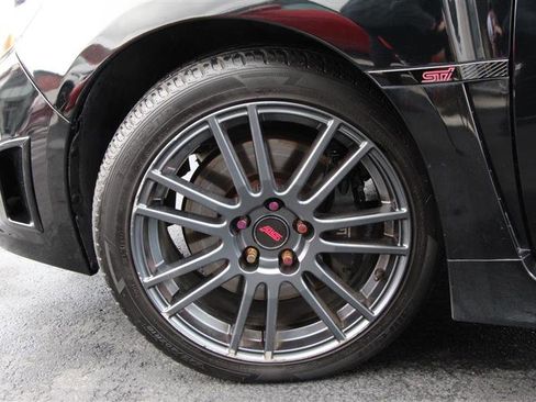 Used 2010 Subaru Impreza WRX STI image 23