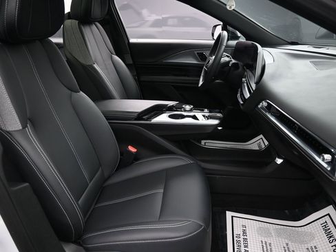 Used 2024 Cadillac Lyriq Tech image 37