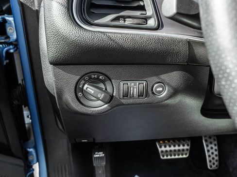 Used 2016 Dodge Challenger R/T RWD image 16