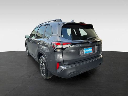 Used 2026 Subaru Forester Premium AWD/4WD image 4