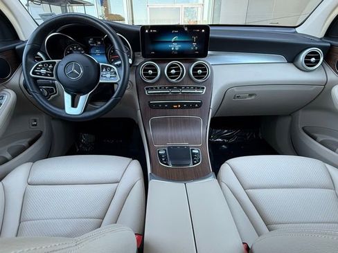 Used 2022 Mercedes-Benz GLC 300 4MATIC image 20