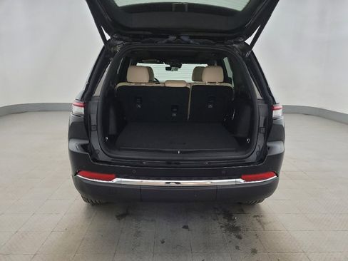 Used 2022 Jeep Grand Cherokee Limited 4xe w/ Luxury Tech Group II image 29