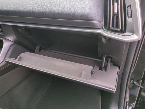 Certified 2024 MAZDA CX-90 Plug-In Hybrid w/ Preferred image 33